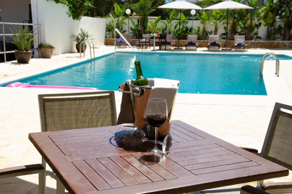 Fergus Paraiso Beach - Adults Only Ibiza stad Exteriör bild