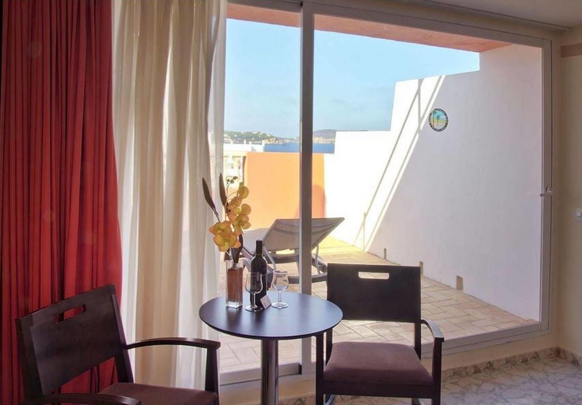 Fergus Paraiso Beach - Adults Only Ibiza stad Exteriör bild